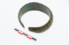 Foto von Bronzemelonenarmreif (NHMW-PRAE-026497)